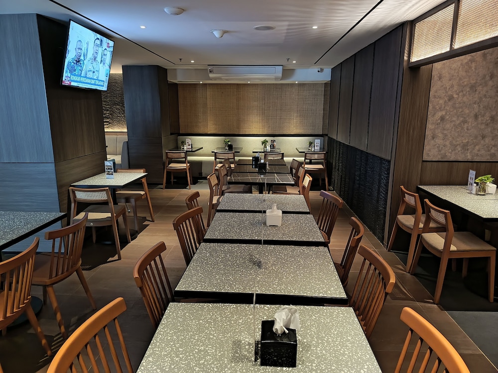 Swiss-Belinn Medan 53/54