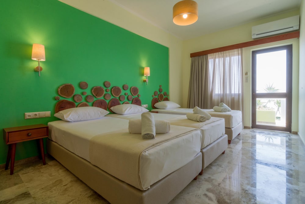 Aris Hotel Paleochora 17/42