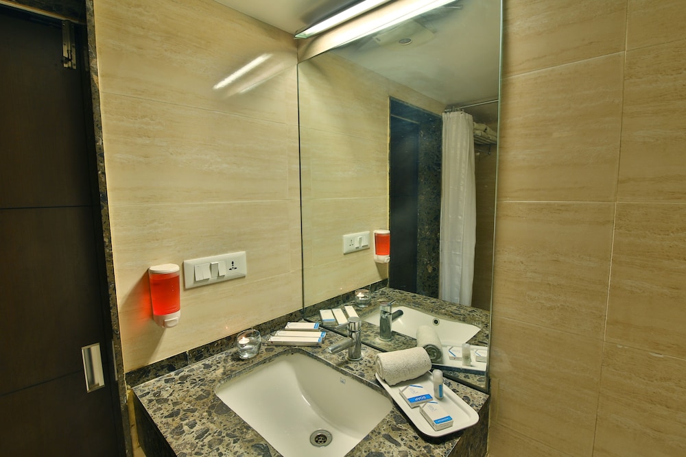 Hotel Clarks Collection Vadodara 50/50