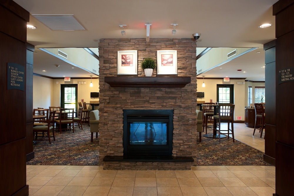 Staybridge Suites East Stroudsburg Poconos 6/69