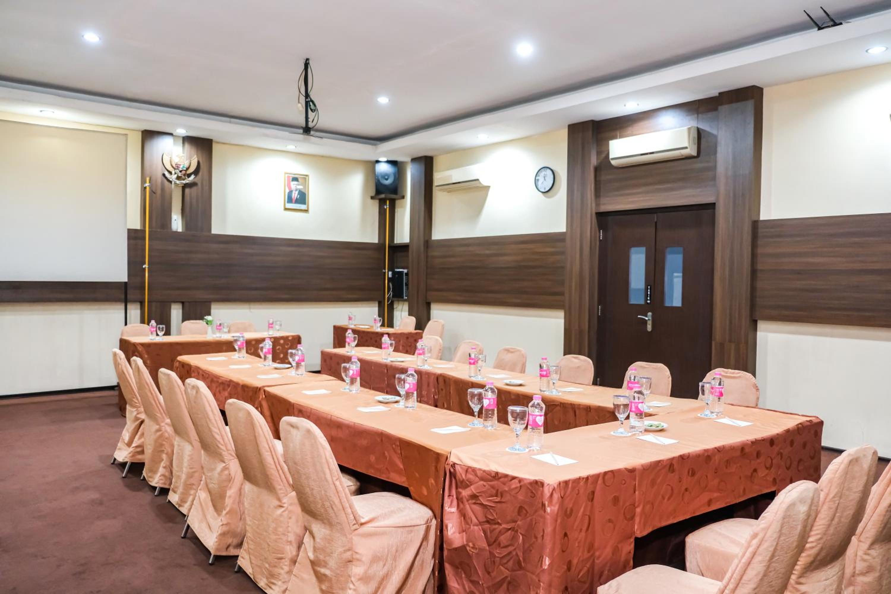 Hotel Dalu Semarang 40/50