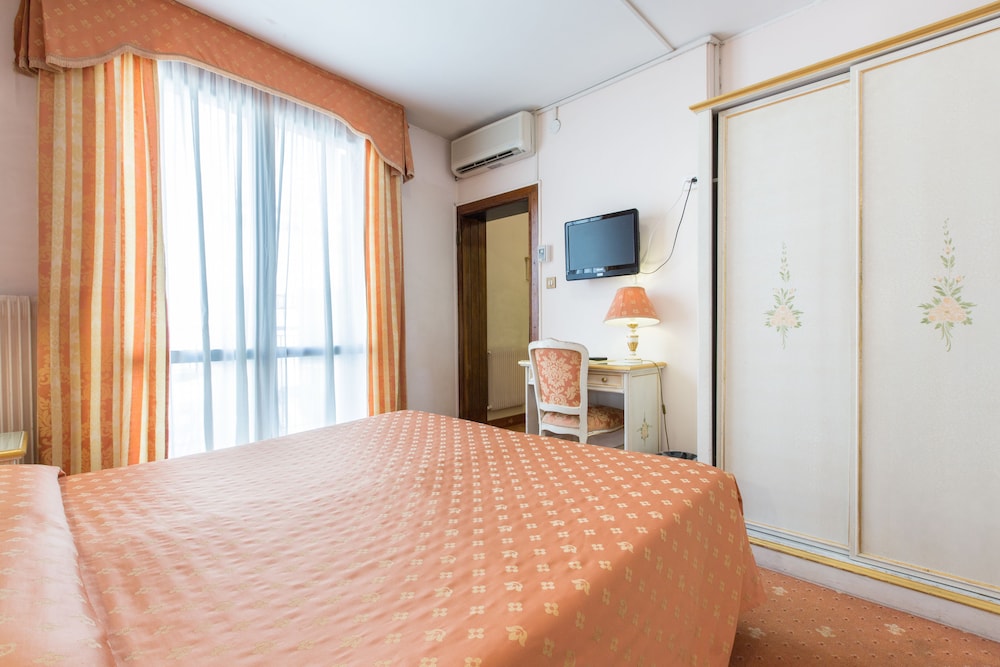 Albergo San Marco 30/54