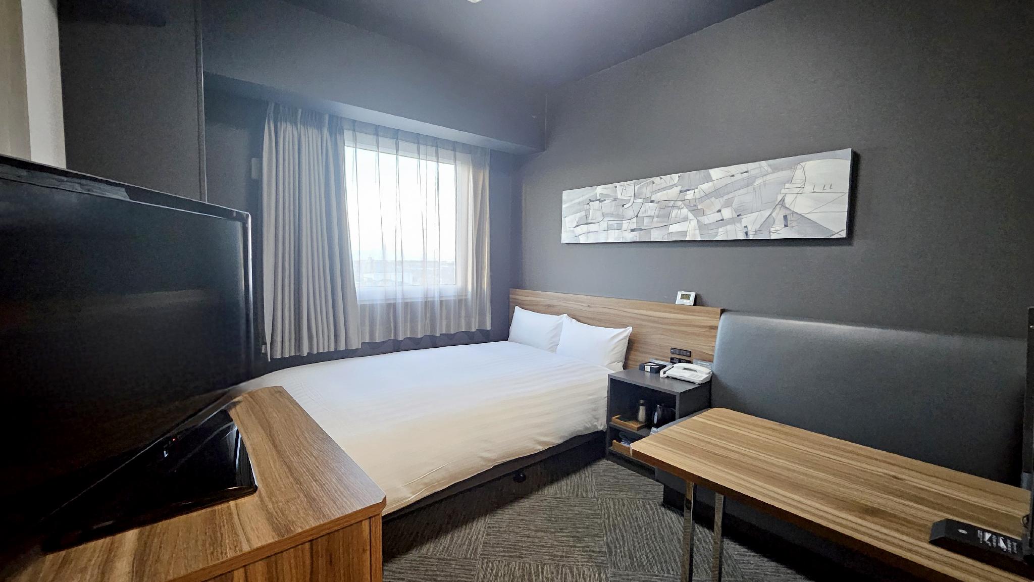 Semi Room, Standard, Semi Double Bed, Smoking