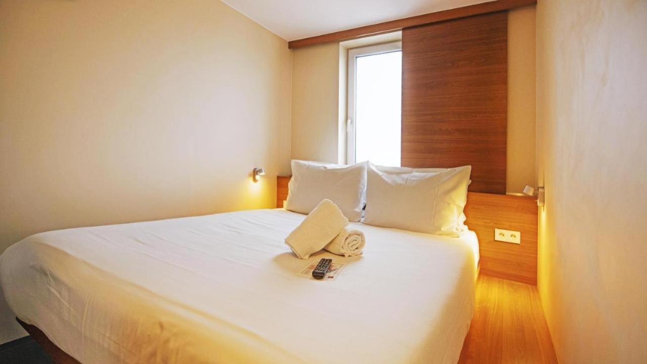 Hotel Dusseldorfer Hof 25/48