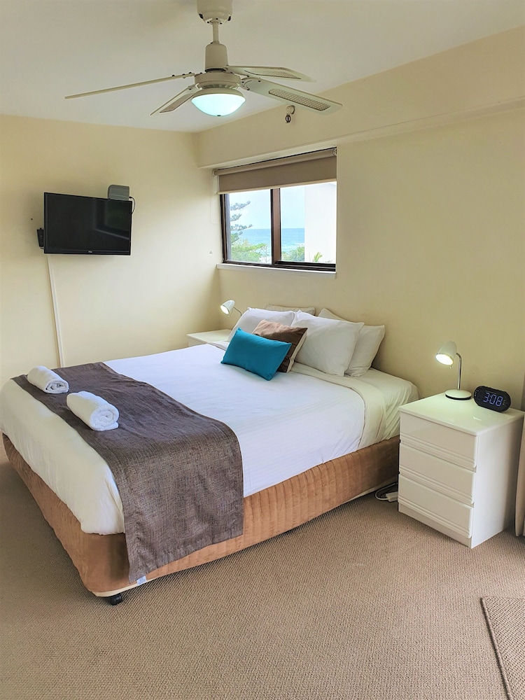 Burleigh Esplanade Apartments 14/73
