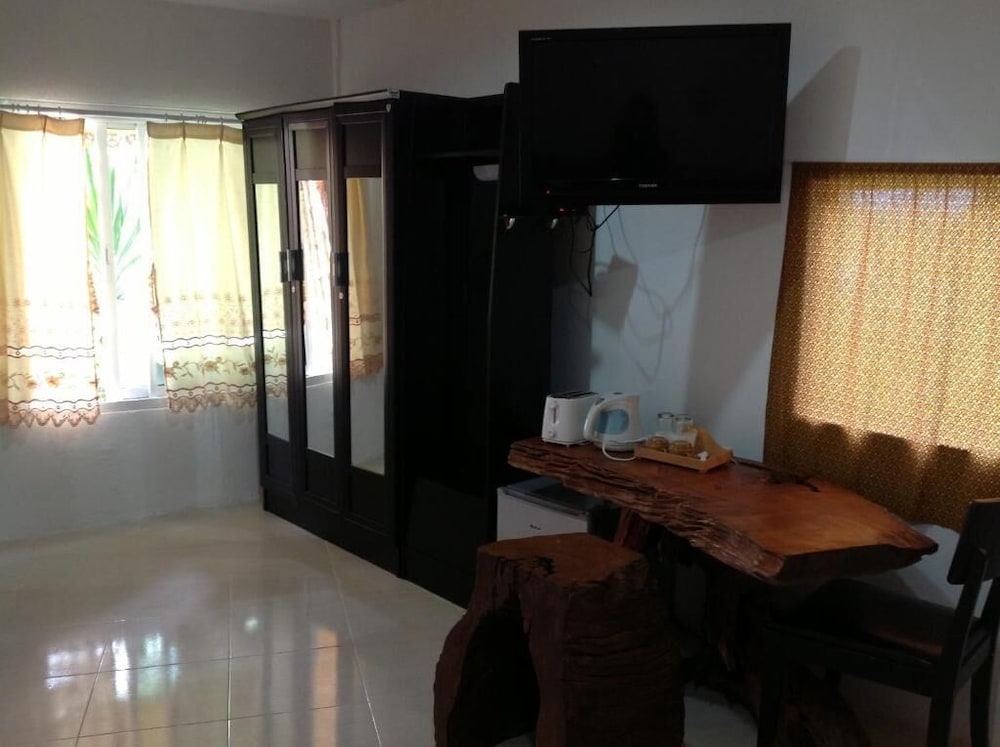 Ruan Mai Naiyang Beach Resort 56/76