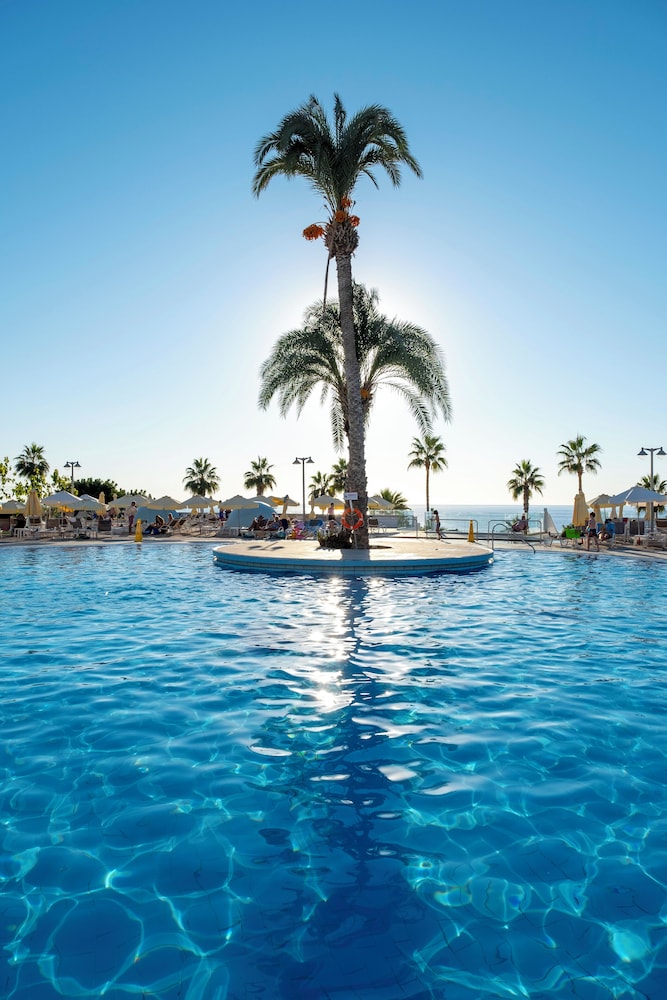 Leonardo Laura Beach and Splash Resort 48/51