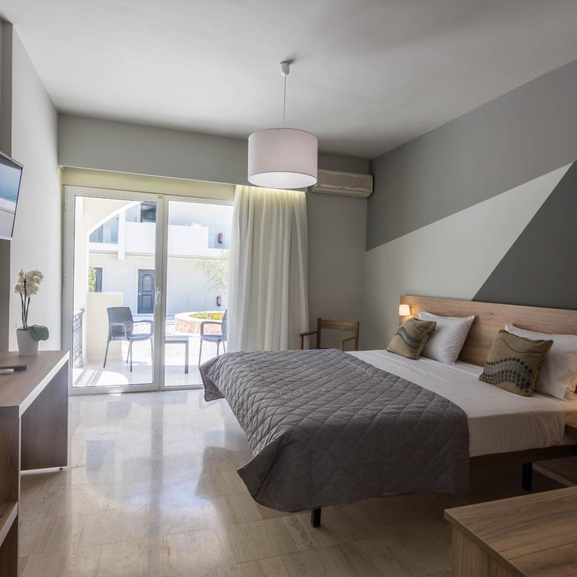 COMFORT, DOUBLE OR TWIN BED