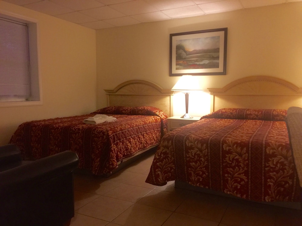 Hotel Charlee Villas By The Beach 15/62