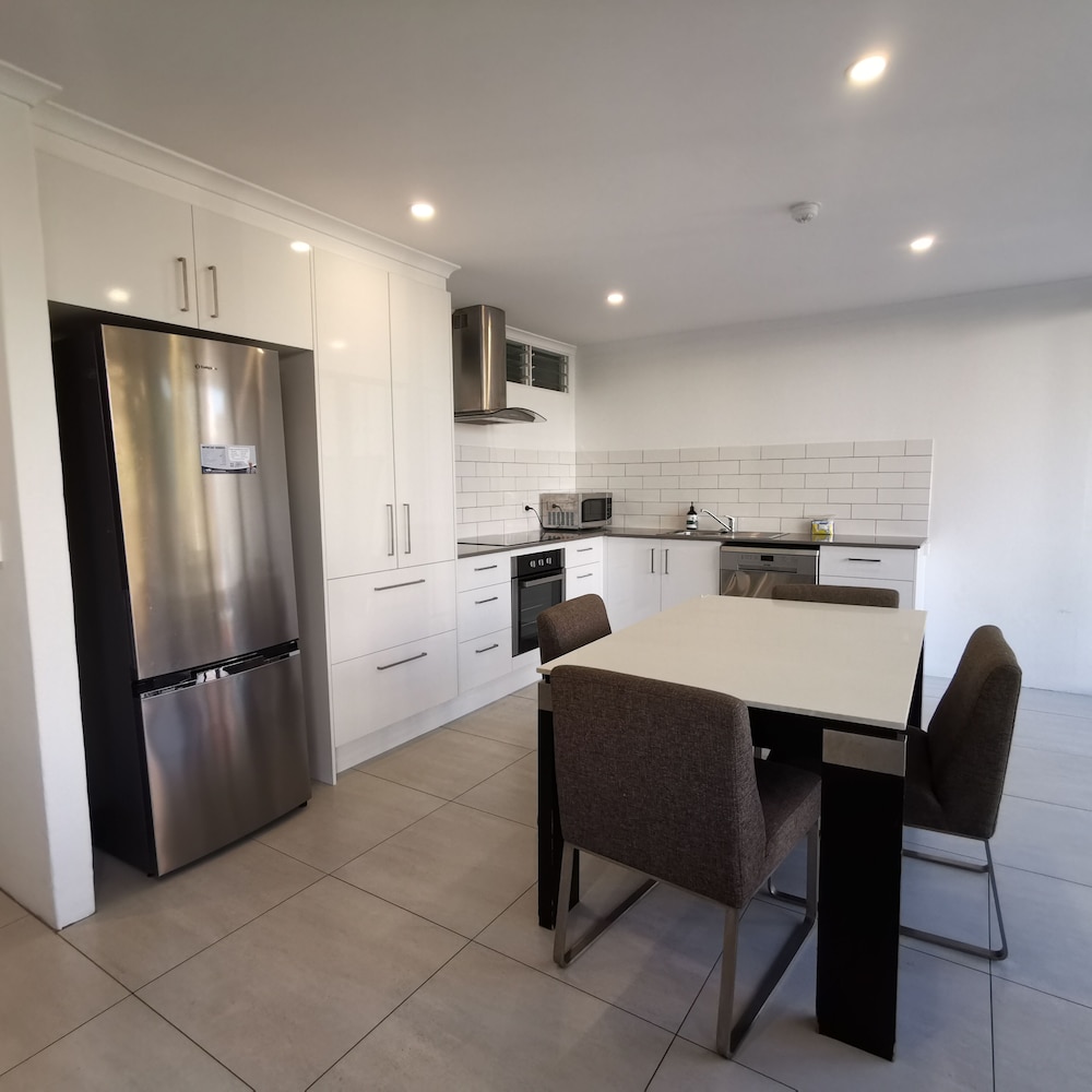 Condor Ocean View Apartments 42/74