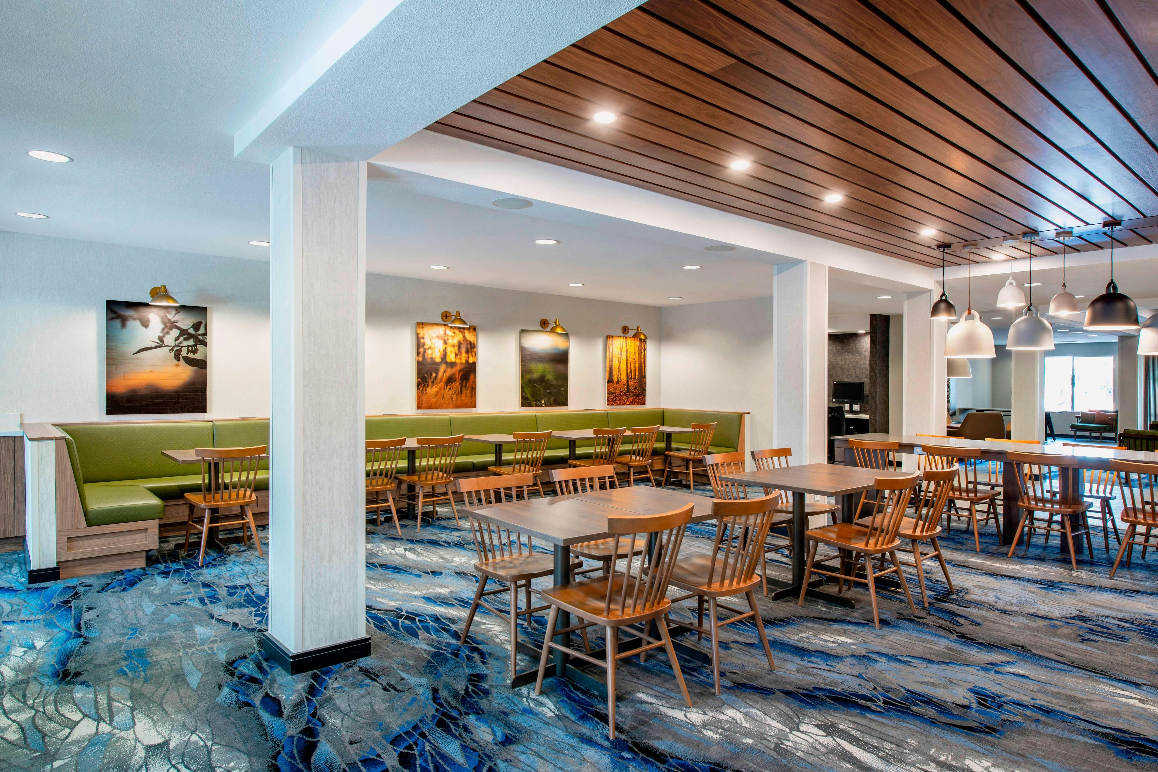 Fairfield Inn And Suites Kelowna 4/9