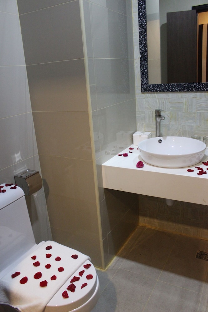 The Golden Bay Hotel Batam 53/53