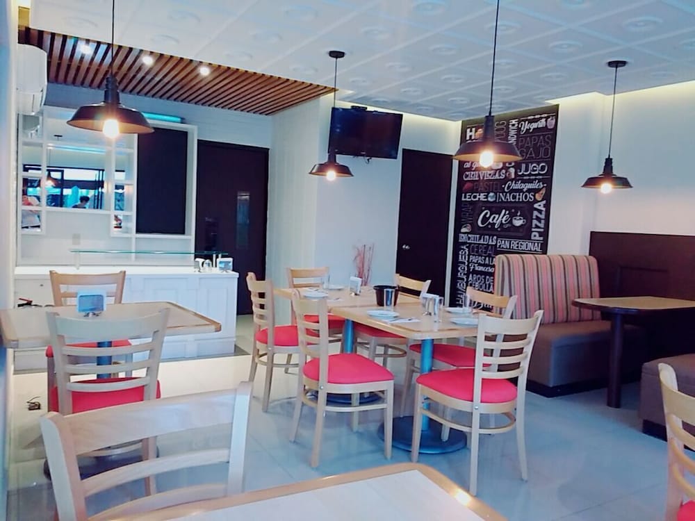 Hotel Madrid Tuxtla 41/50
