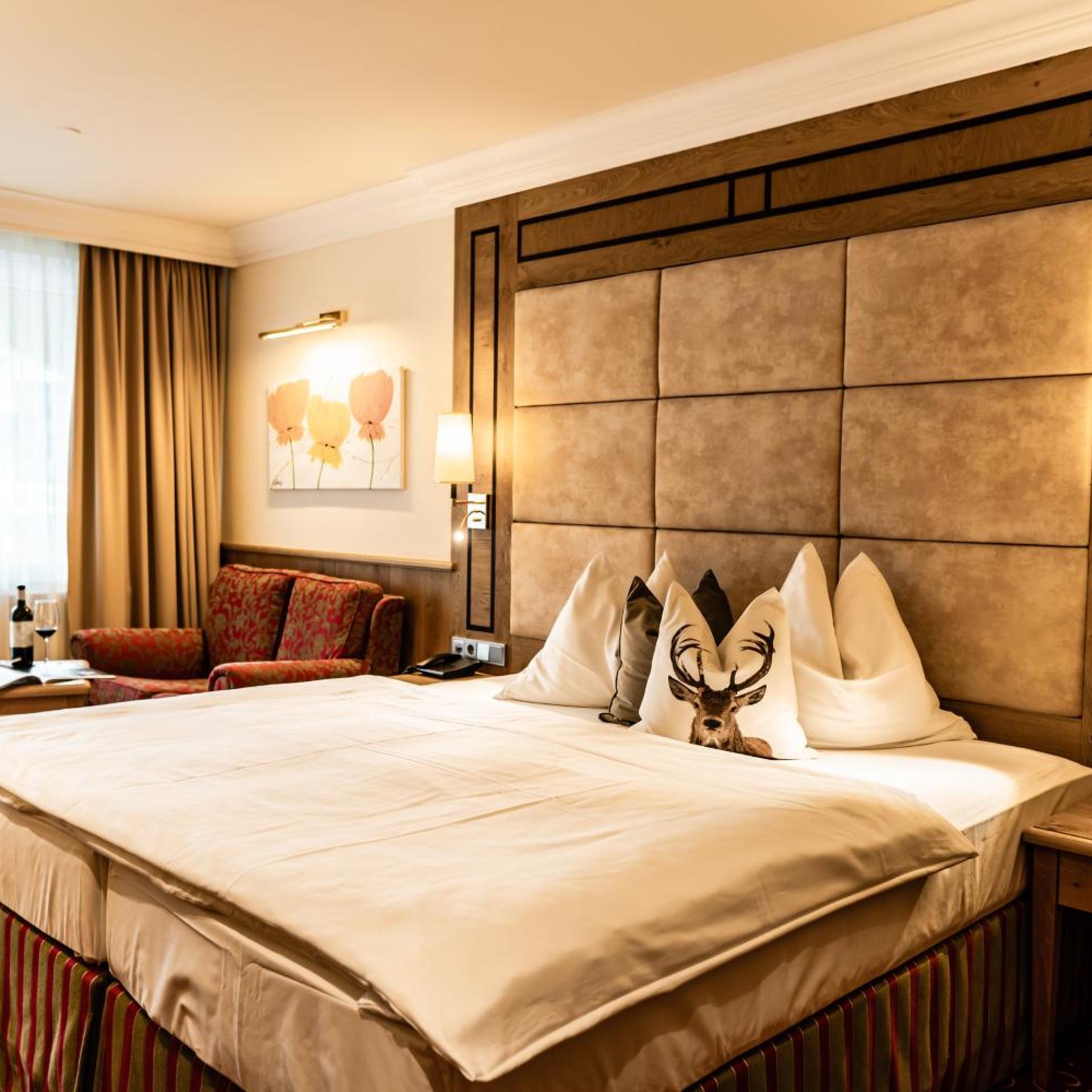 Deluxe, Double Bed, Garden or Parking View، Hubertushof 5/10