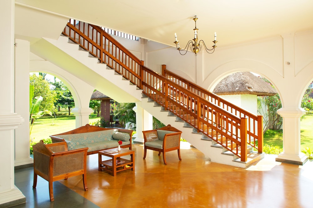 Le Pondy Resort 10/50