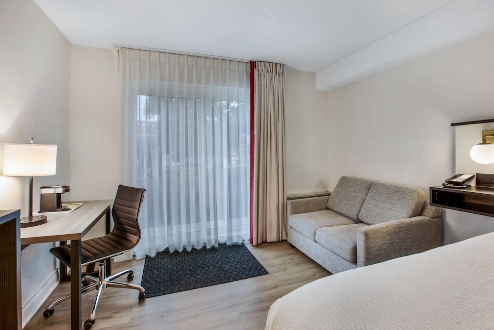 Ramada by Wyndham Kingston 26/50