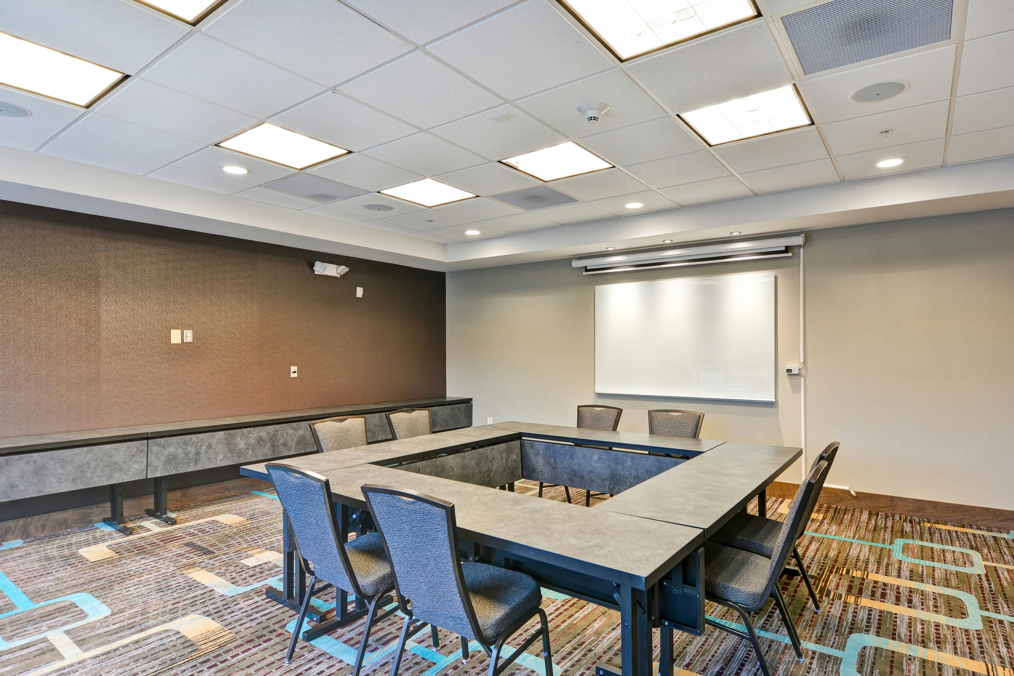 Residence Inn Milwaukee North Glendale 15/16