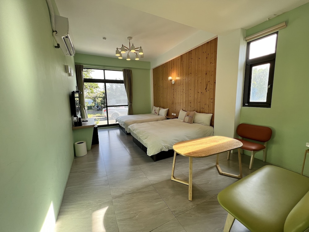 Peninsula Inn 15/37