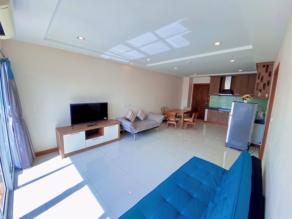 D Hotel Pattaya 16/40