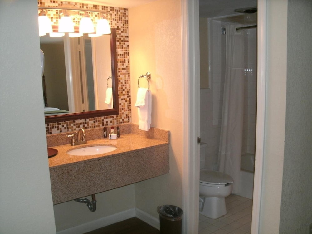 Merry Acres Inn 49/50