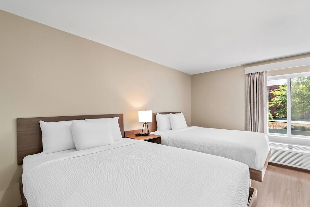 ECHO Suites Extended Stay by Wyndham Sterling 19/41