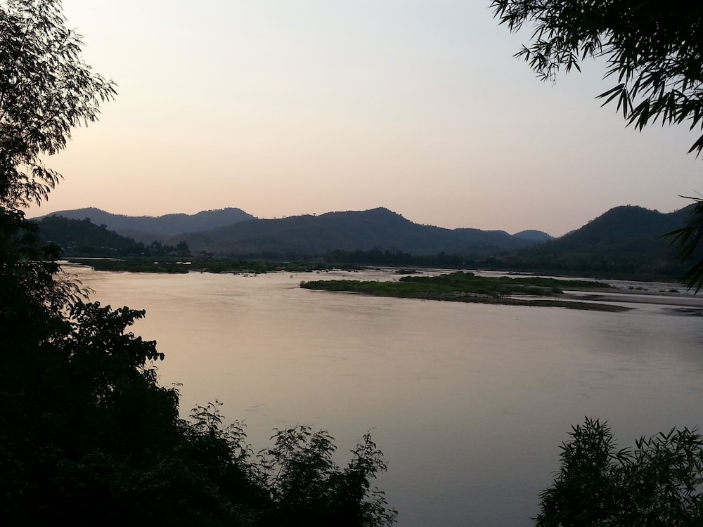 Rim Nam Kong Homestay & Campsite 31/40