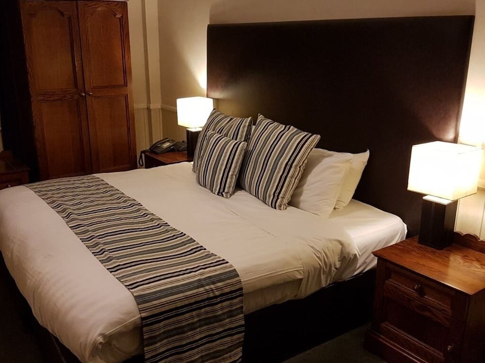 Dunkerley's Restaurant and Hotel 5/32
