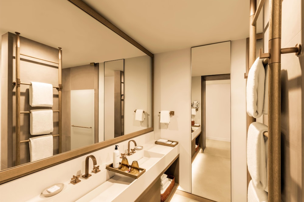 Grand Hyatt Grand Cayman Resort Spa 35/38