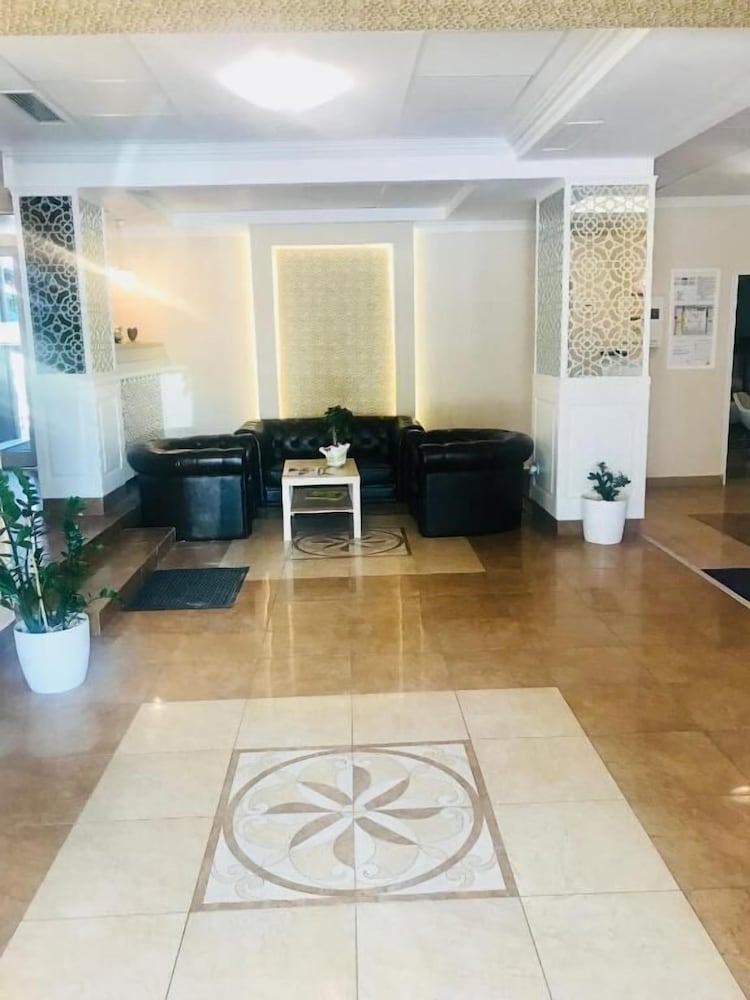 Bulevard Prestige Hotel 4/45