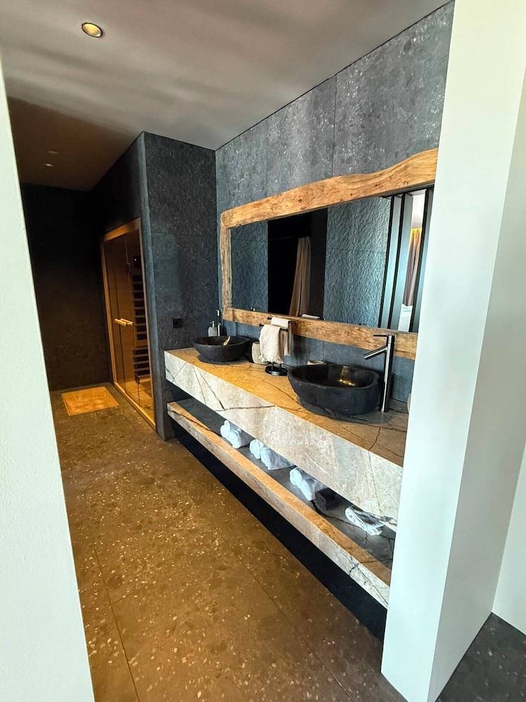 Hotel Viking 9/50