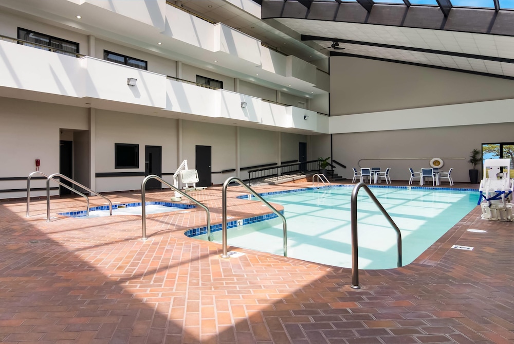 The Inn on Maritime Bay, Ascend Hotel Collection 34/56