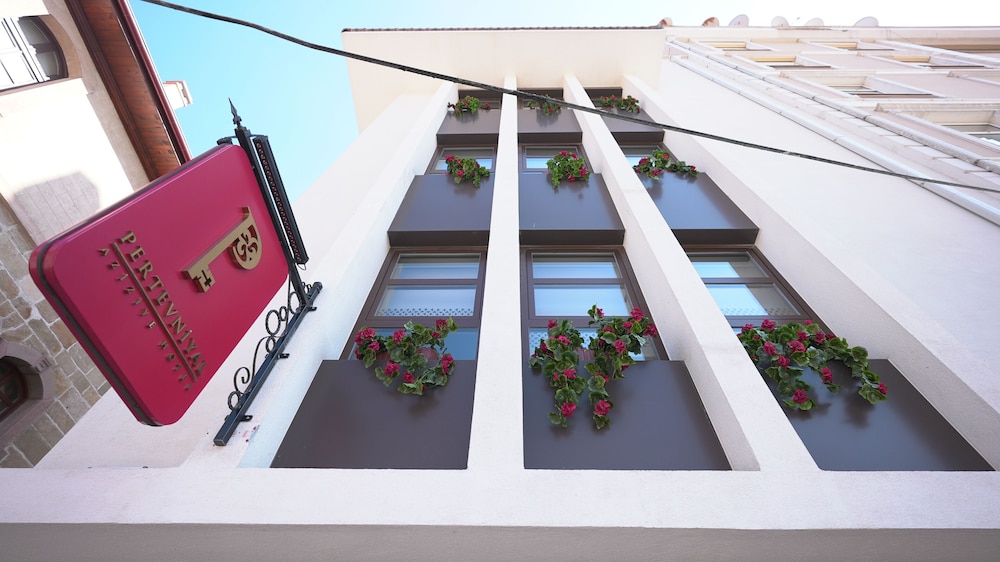 Pertevniyal Aziziye Hotel 10/50