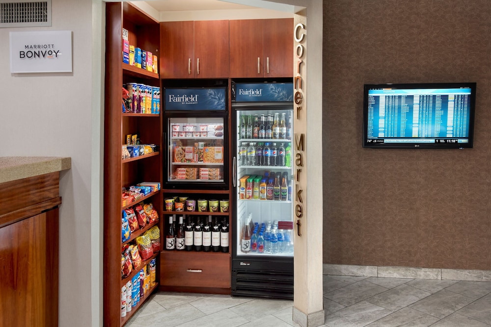 Fairfield Inn by Marriott New York LaGuardia Airport/Flushing 8/37