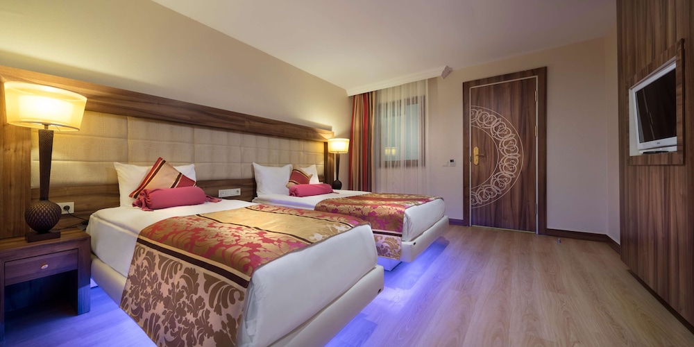 Granada Luxury Okurcalar 27/80