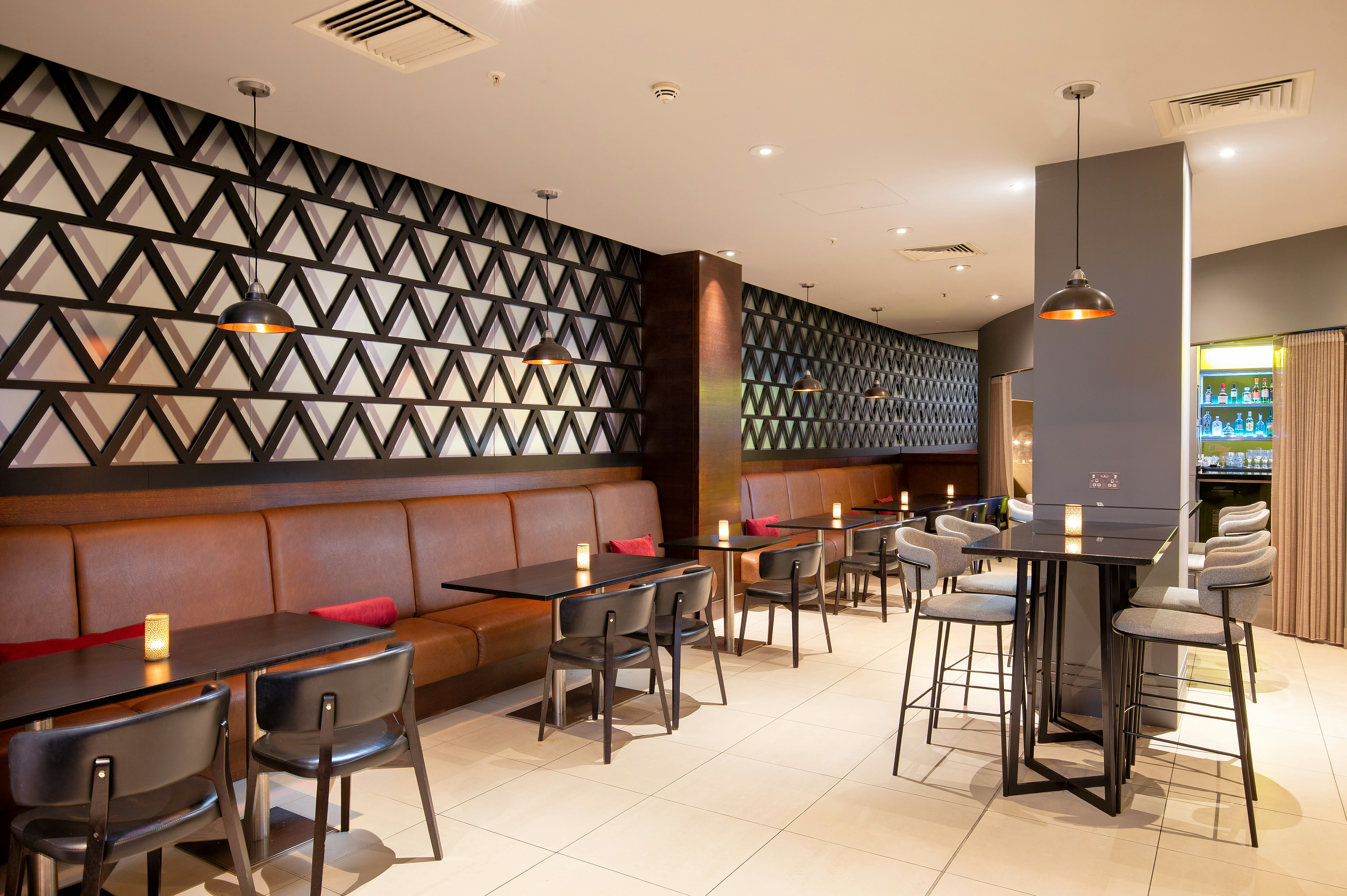 Hilton London Canary Wharf 58/74