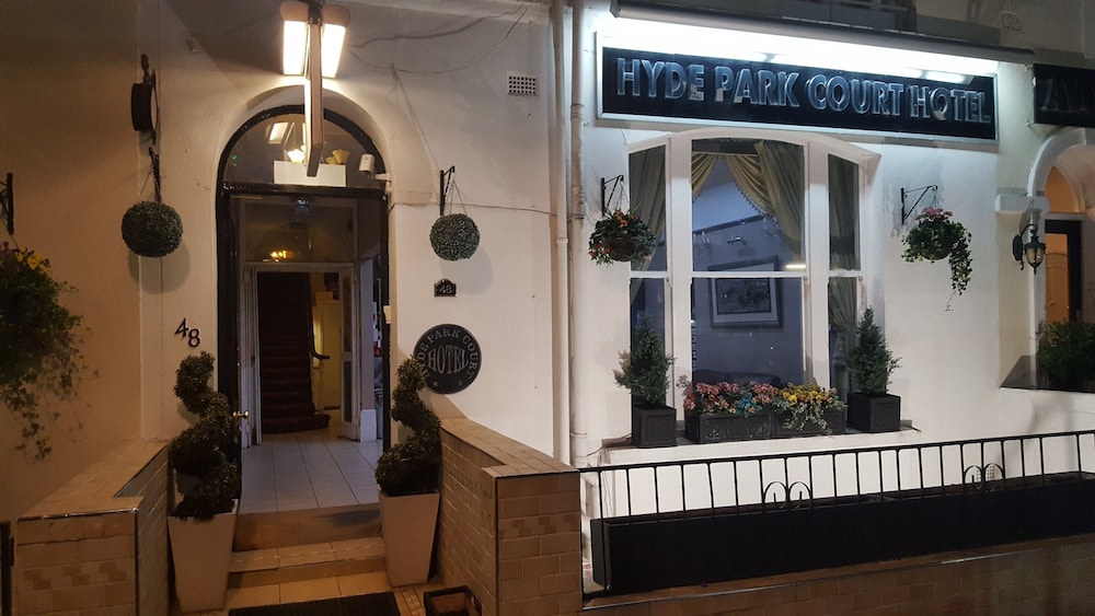 Hyde Park Court 7/50