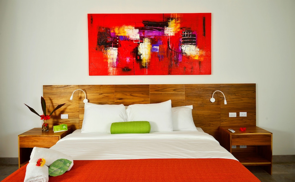 DELUXE, KING BED, BEACH FRONT