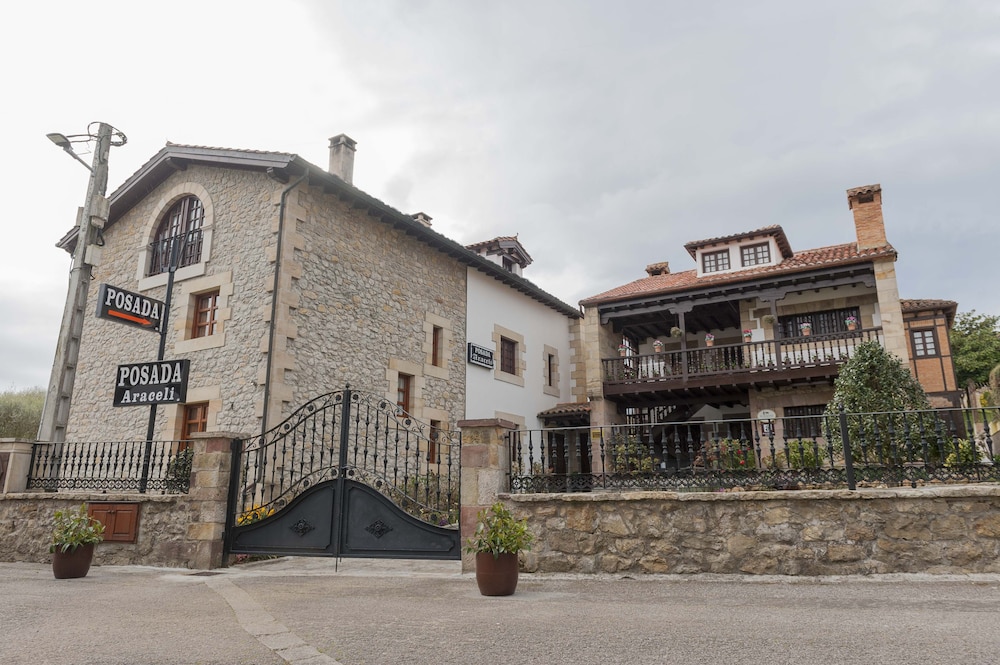 Posada Araceli 3/50