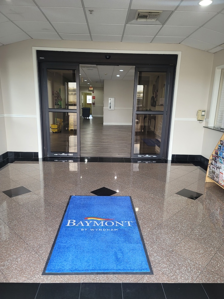 Baymont by Wyndham Houston Brookhollow 3/80