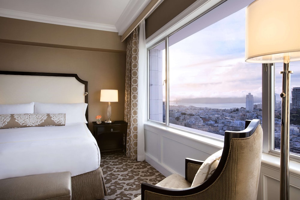 SIGNATURE, KING BED, BAY VIEW