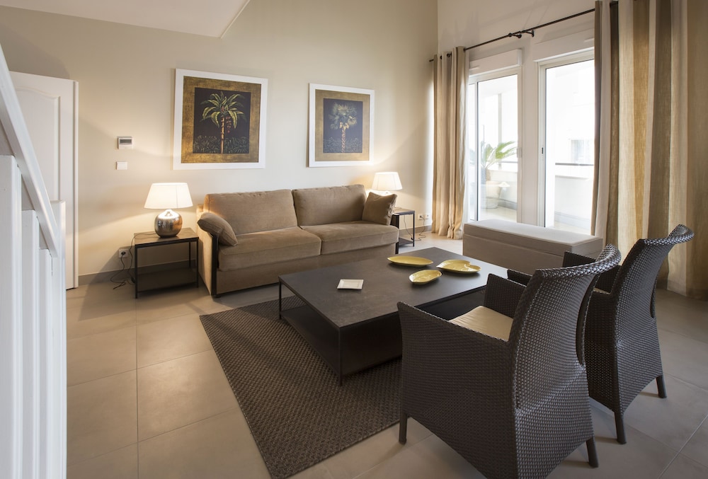 Cannes Croisette Prestige Apparthotel 40/50