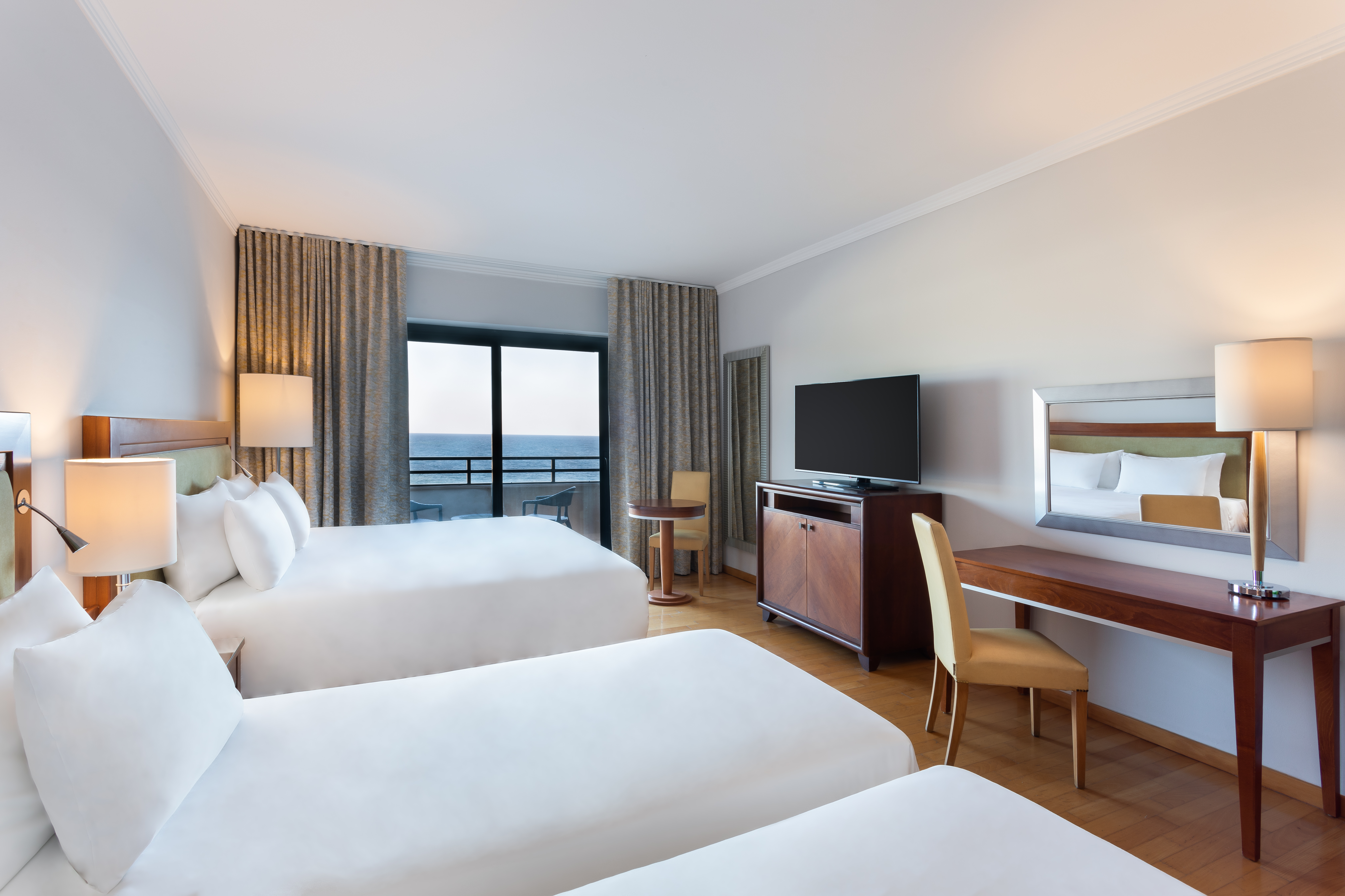 Family, Double Bed, Lateral Side Sea View
