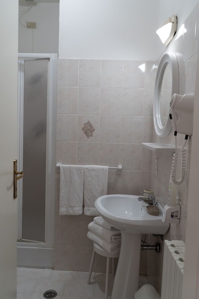 HOTEL MOM ASSISI 46/50