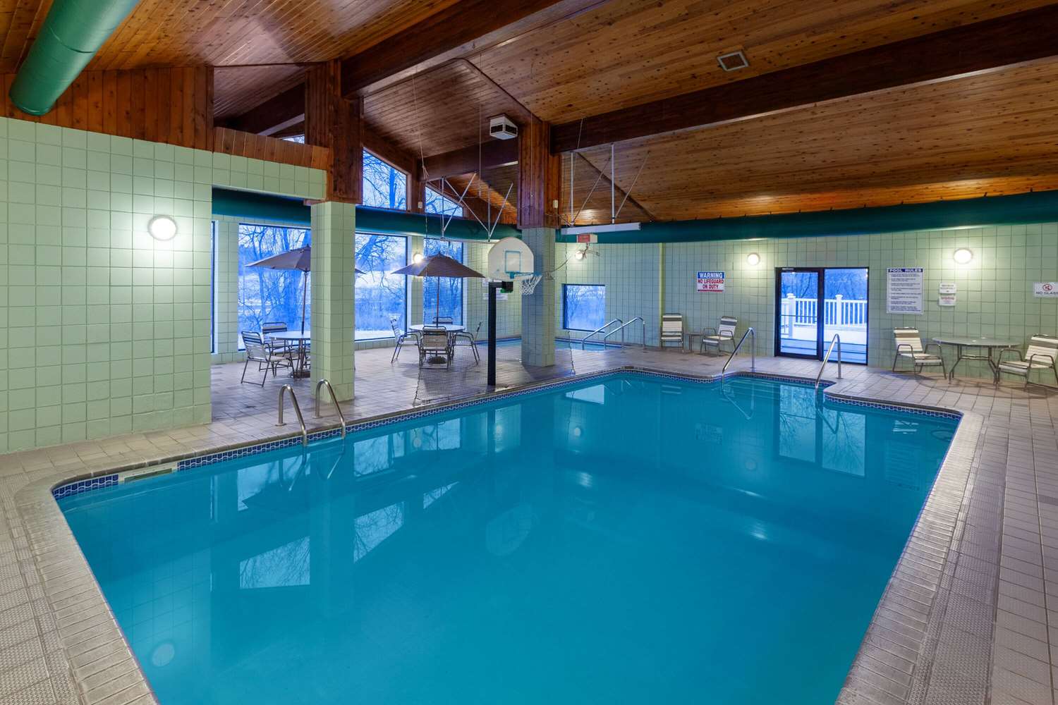 AmericInn by Wyndham New Richmond 24/40