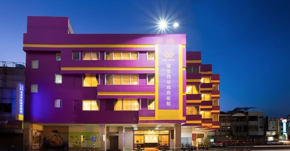 West Hotel 1/55