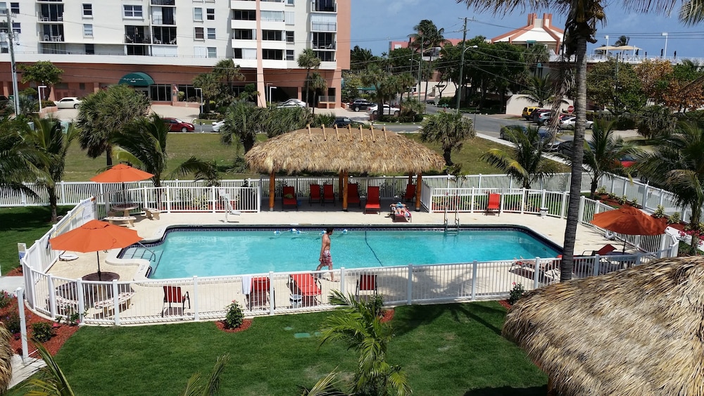 Oceans Beach Resort Suites 63/67