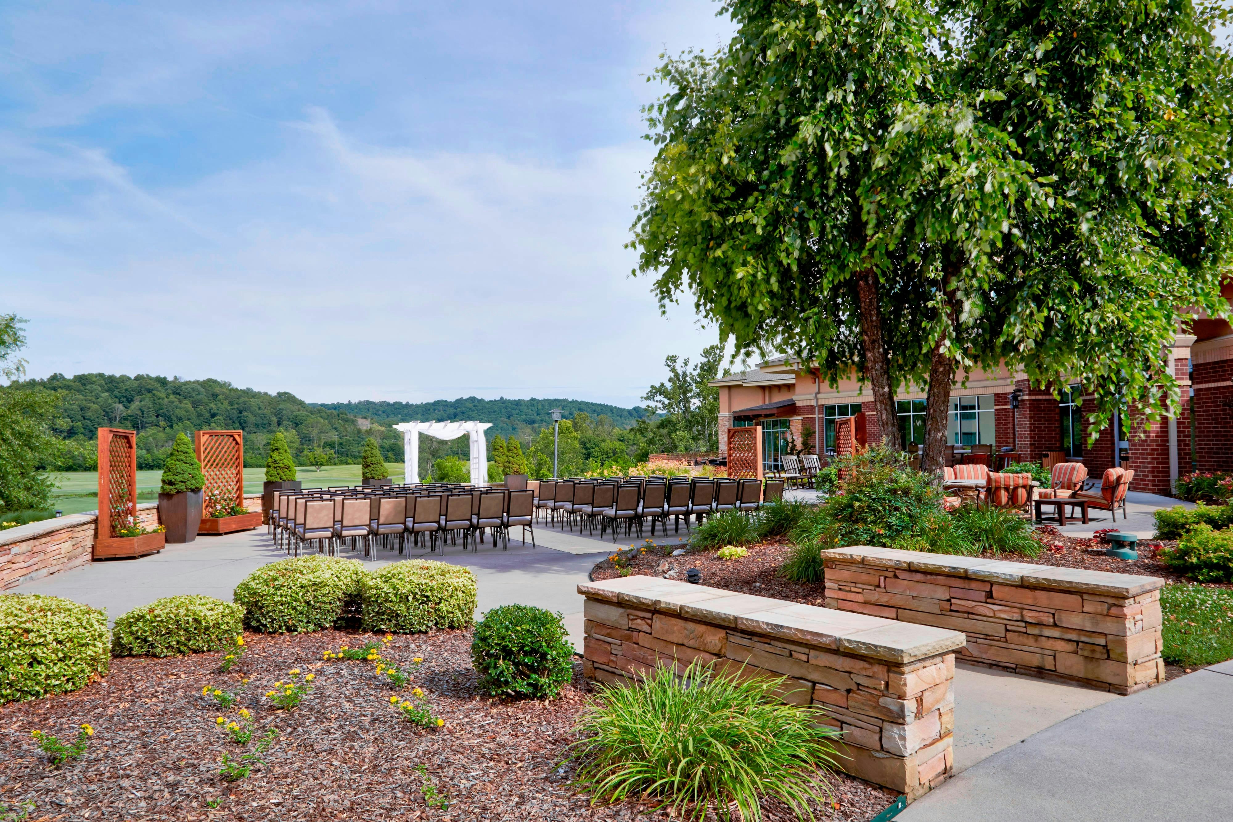 Marriott Meadowview Conference Resort Convention Center 70/71
