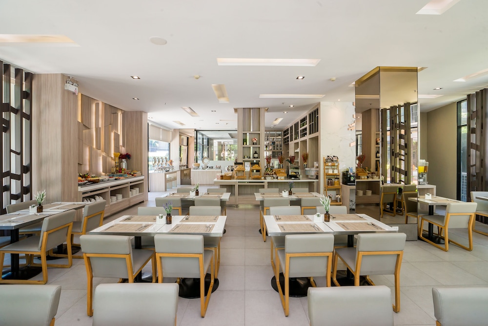Altera Hotel And Residence Pattaya 45/62