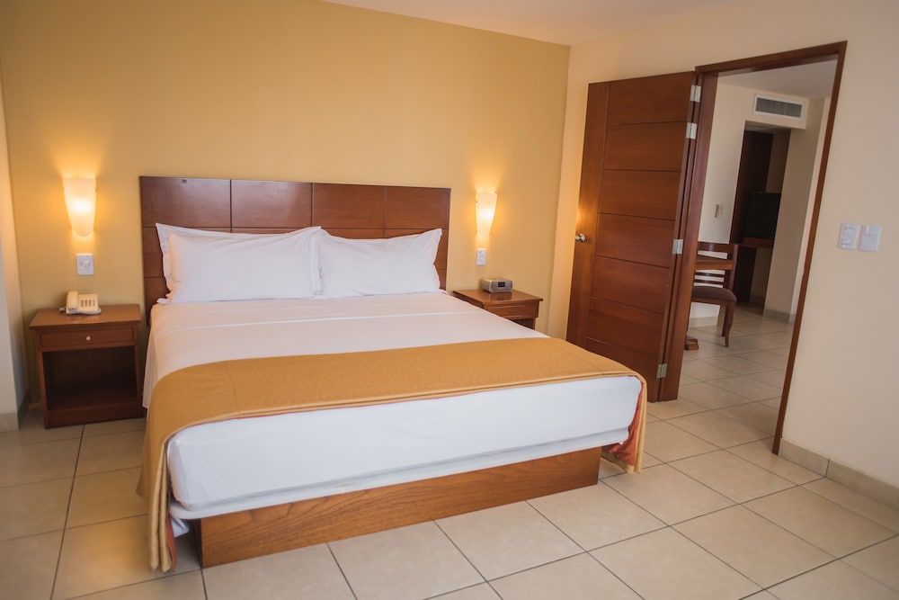Wyndham Costa Del Sol Pucallpa 16/72