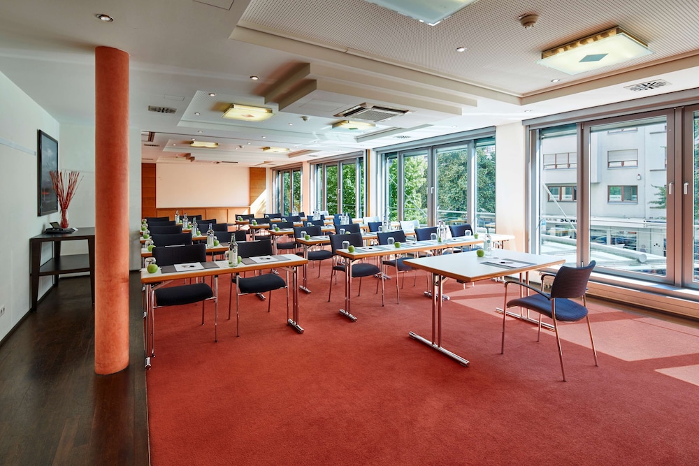 Parkhotel Pforzheim 32/68